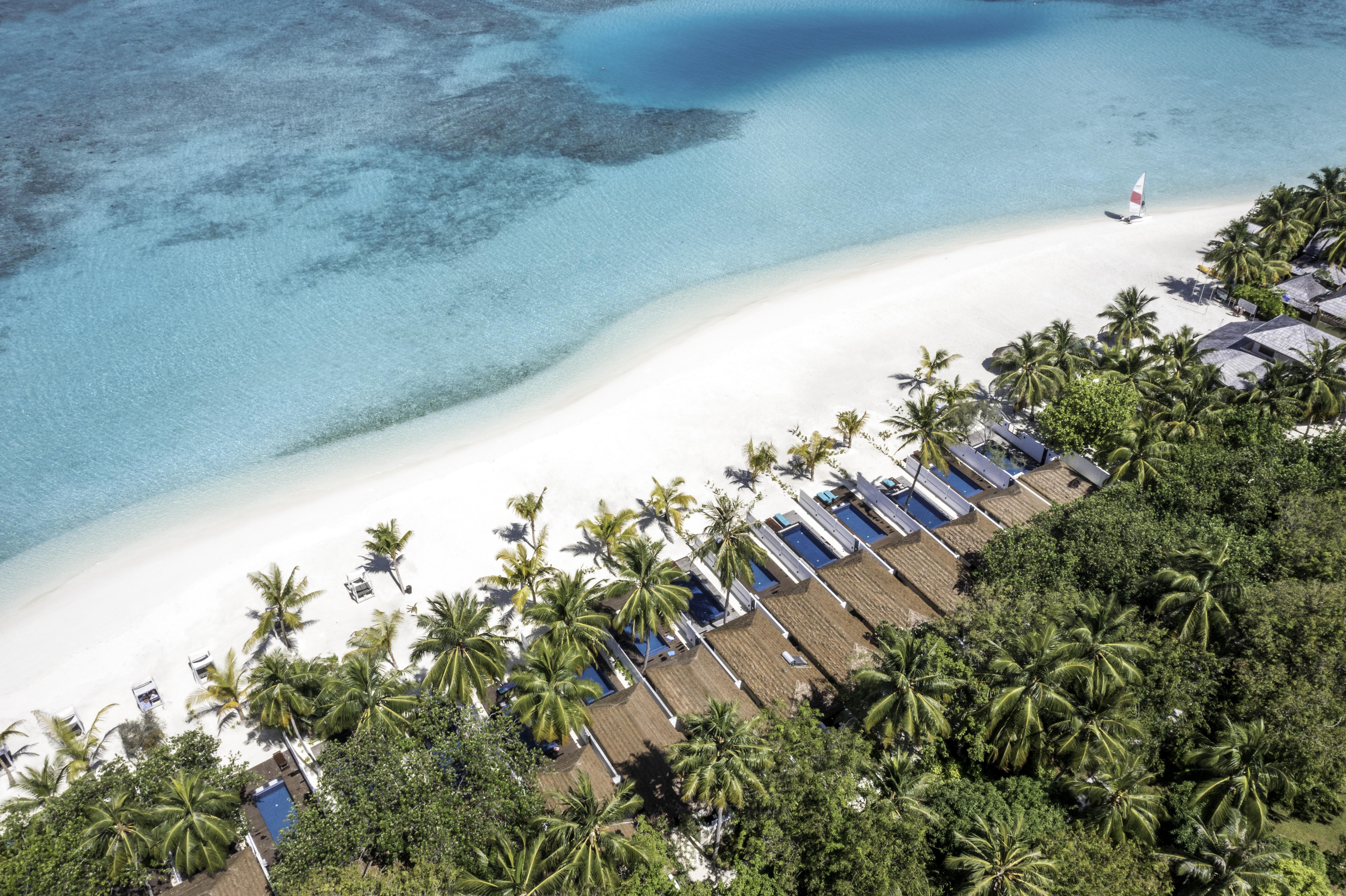 Villa Nautica Paradise Island Resort Himmafushi Esterno foto Aerial view of the beach at the resort