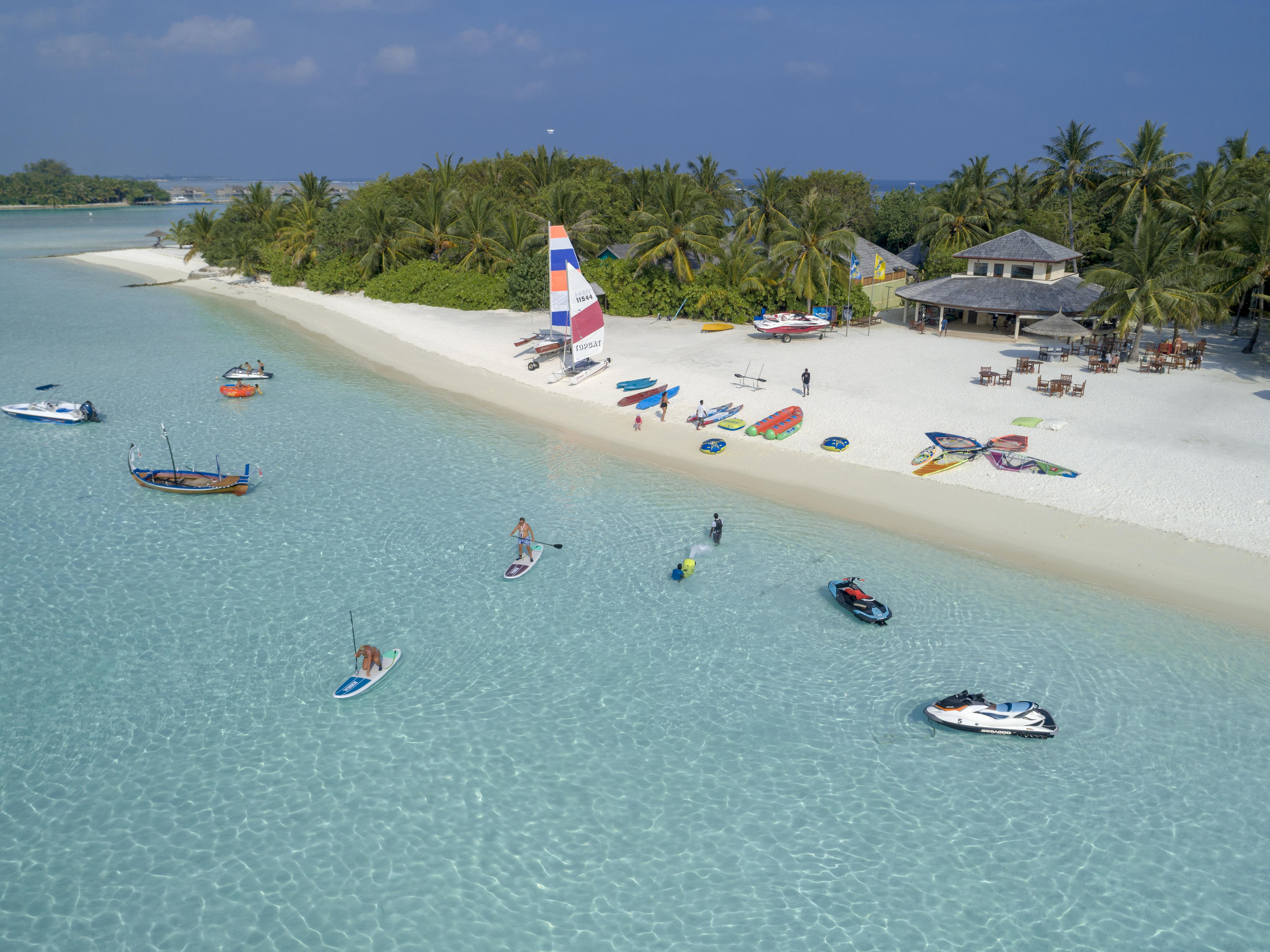 Villa Nautica Paradise Island Resort Himmafushi Esterno foto The beach at the Island Resort