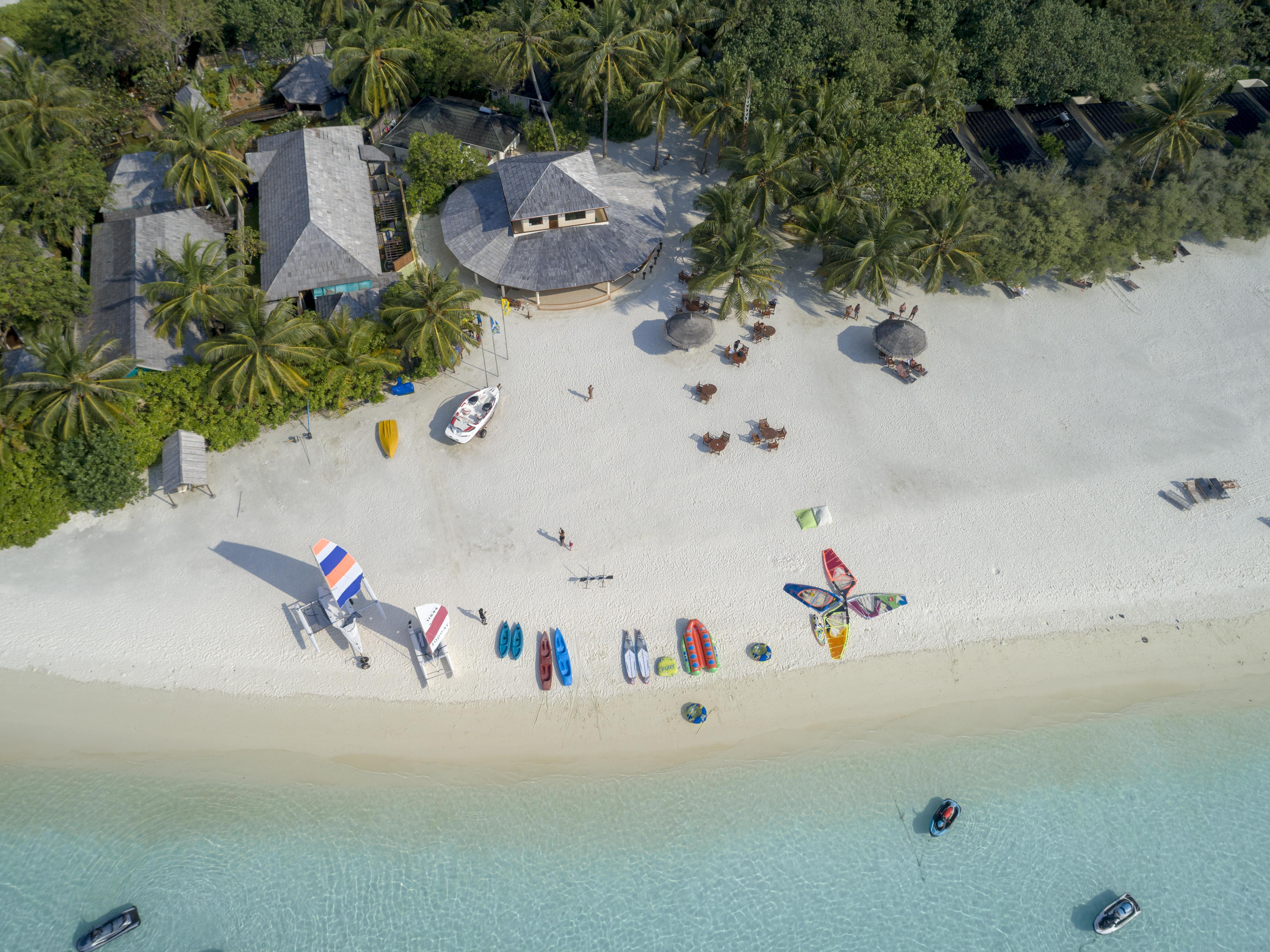 Villa Nautica Paradise Island Resort Himmafushi Esterno foto Aerial view of the beach